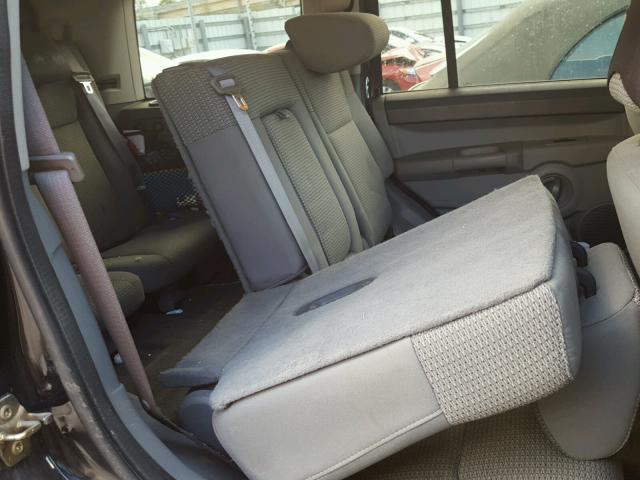 1J8HH48N66C267498 - 2006 JEEP COMMANDER BLACK photo 6