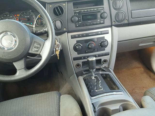 1J8HH48N66C267498 - 2006 JEEP COMMANDER BLACK photo 9