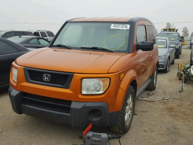 5J6YH18706L006269 - 2006 HONDA ELEMENT EX ORANGE photo 2