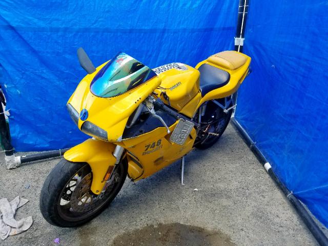 ZDM1SB3R5YB011763 - 2000 DUCATI 748 YELLOW photo 2