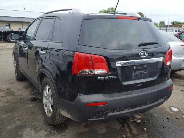 5XYKT4A20CG245905 - 2012 KIA SORENTO BA BLACK photo 3