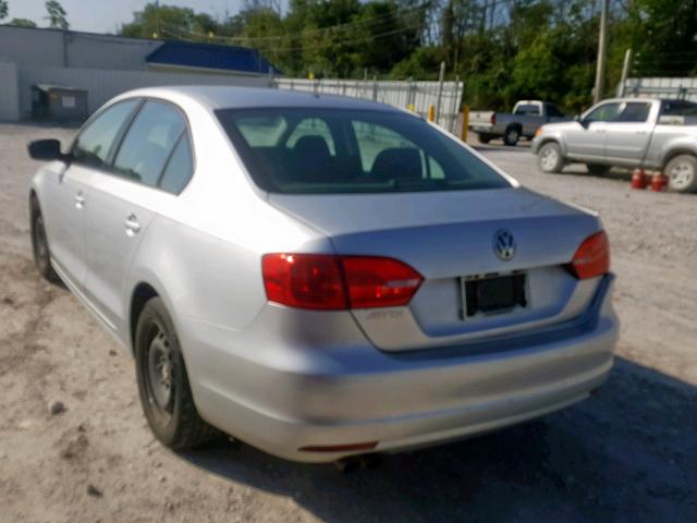 3VW2K7AJ8CM382747 - 2012 VOLKSWAGEN JETTA BASE SILVER photo 3