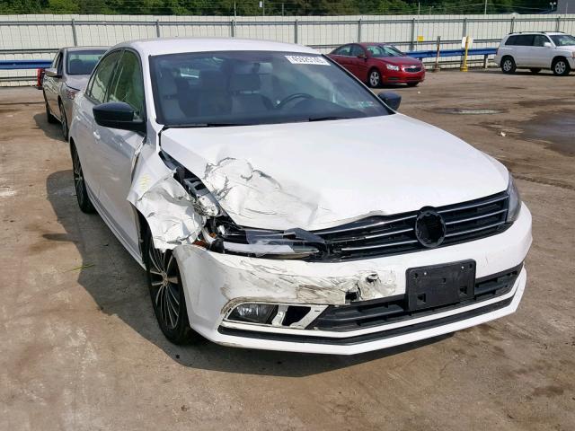 3VWD17AJ1GM386351 - 2016 VOLKSWAGEN JETTA SPOR WHITE photo 1