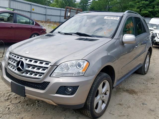 4JGBB86E09A526880 - 2009 MERCEDES-BENZ ML 350 GRAY photo 2