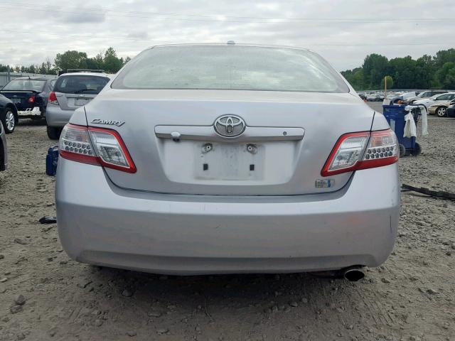 4T1BB3EK4BU135049 - 2011 TOYOTA CAMRY HYBR SILVER photo 10