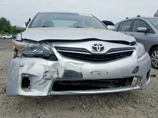 4T1BB3EK4BU135049 - 2011 TOYOTA CAMRY HYBR SILVER photo 9