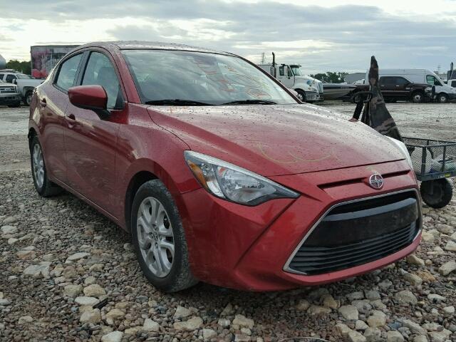 3MYDLBZV1GY126498 - 2016 TOYOTA SCION IA RED photo 1