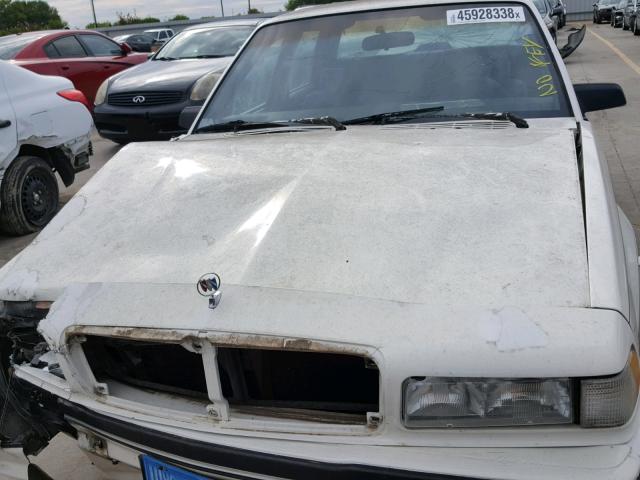 1G4AH54N8M6468427 - 1991 BUICK CENTURY CU WHITE photo 7