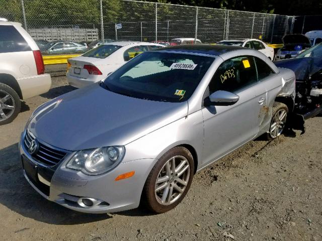 WVWFA7AH9AV024662 - 2010 VOLKSWAGEN EOS LUX 银色 照片 2
