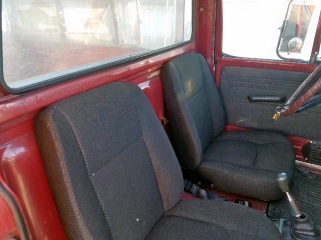 RN140006101 - 1972 TOYOTA HILUX RED photo 6