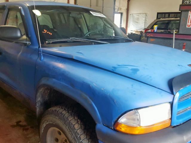 1B7HG38N22S511118 - 2002 DODGE DAKOTA QUA BLUE photo 9