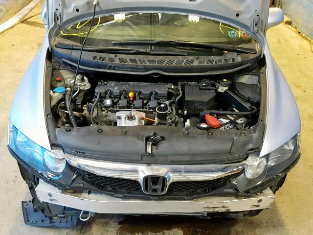 2HGFA1F67AH561089 - 2010 HONDA CIVIC LX-S 银色 照片 7