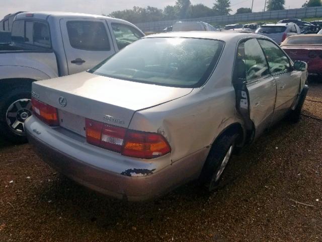 JT8BF22G6V0069939 - 1997 LEXUS ES 300 SILVER photo 4