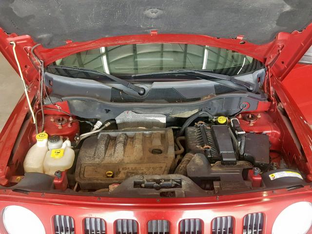 1J8FF28W87D395036 - 2007 JEEP PATRIOT RED photo 7