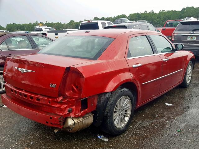 2C3CA5CV3AH326603 - 2010 CHRYSLER 300 TOURIN RED photo 4