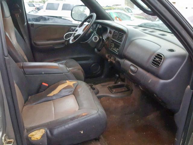 1B4HS28ZXYF240240 - 2000 DODGE DURANGO SILVER photo 5