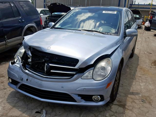 4JGCB65E19A091085 - 2009 MERCEDES-BENZ R 350 4MAT BLUE photo 2