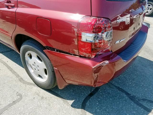 JTEEP21A750068383 - 2005 TOYOTA HIGHLANDER RED photo 9