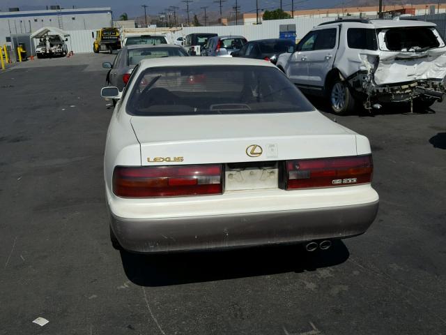 JT8VK13T0P0223711 - 1993 LEXUS ES 300 WHITE photo 10