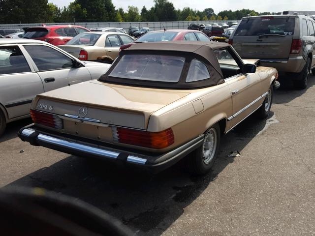 WDBBA45A4EA013946 - 1984 MERCEDES-BENZ 380 SL TAN photo 4