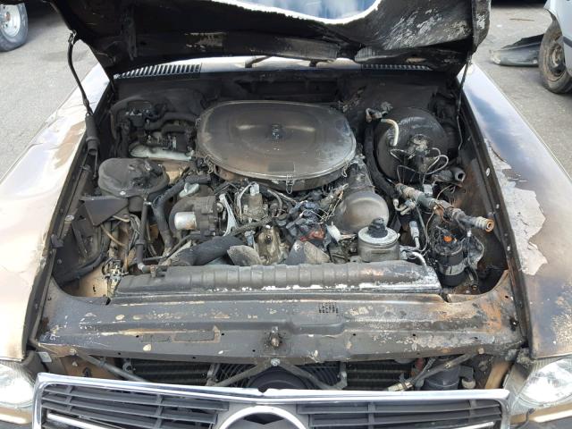 WDBBA45A4EA013946 - 1984 MERCEDES-BENZ 380 SL TAN photo 7