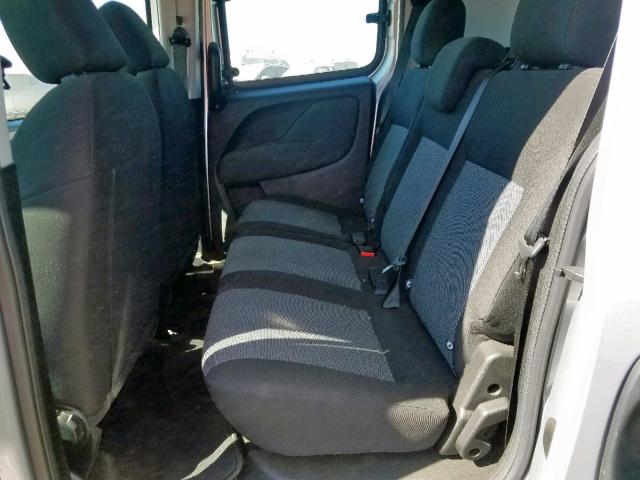 ZFBERFAB7H6H24104 - 2017 RAM PROMASTER 银色 照片 6