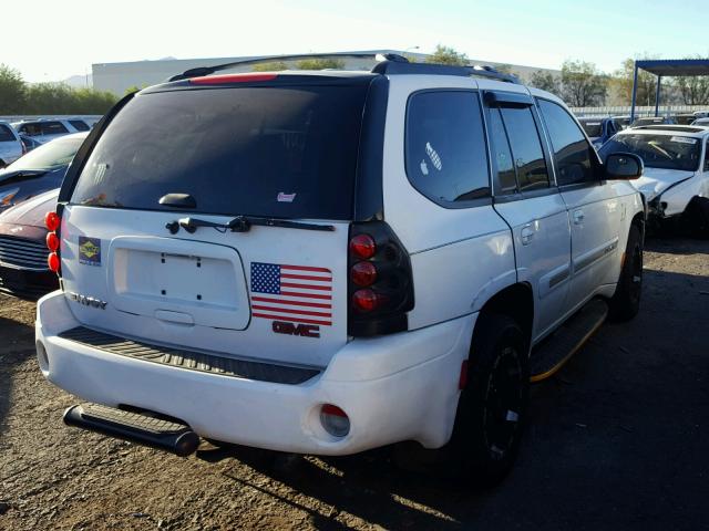 1GKDT13SX22467935 - 2002 GMC ENVOY WHITE photo 4