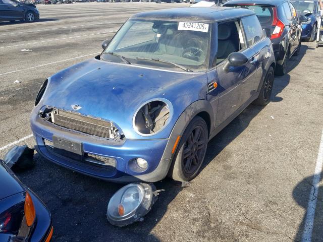 WMWSU3C58DT684481 - 2013 MINI COOPER BLUE photo 2