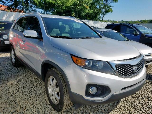 5XYKT3A66DG415733 - 2013 KIA SORENTO LX SILVER photo 1