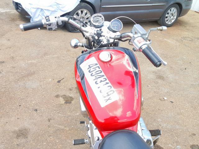 JH2RC4332VM200980 - 1997 HONDA VF750 C2 RED photo 5