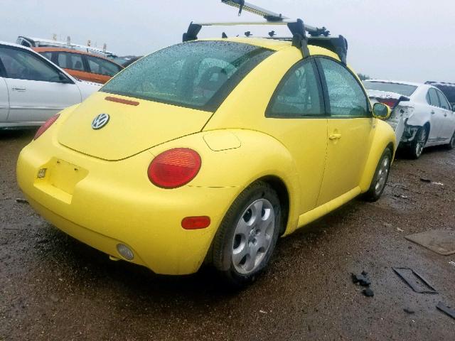 3VWCB21C52M405358 - 2002 VOLKSWAGEN NEW BEETLE YELLOW photo 4