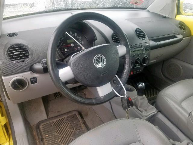 3VWCB21C52M405358 - 2002 VOLKSWAGEN NEW BEETLE YELLOW photo 9