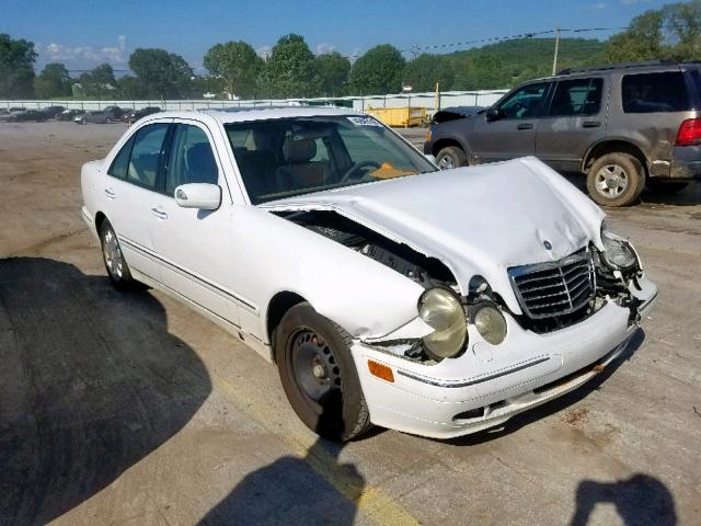 WDBJF65J01B337716 - 2001 MERCEDES-BENZ E 320 WHITE photo 1