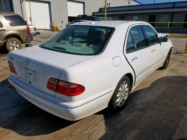 WDBJF65J01B337716 - 2001 MERCEDES-BENZ E 320 WHITE photo 4