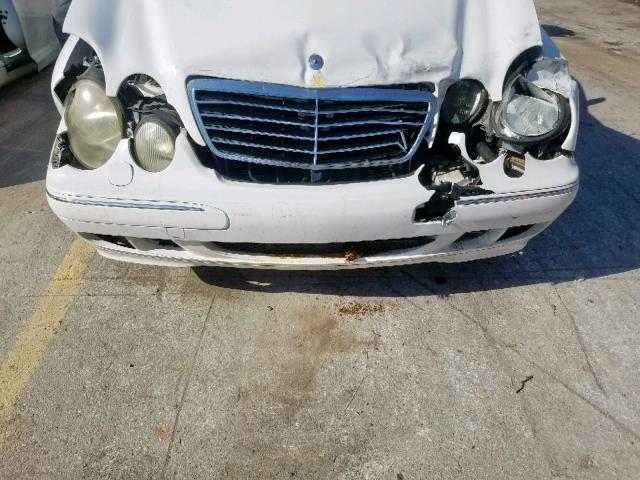 WDBJF65J01B337716 - 2001 MERCEDES-BENZ E 320 WHITE photo 9