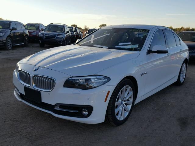 WBAKP9C55FD979481 - 2015 BMW 550 XI WHITE photo 2