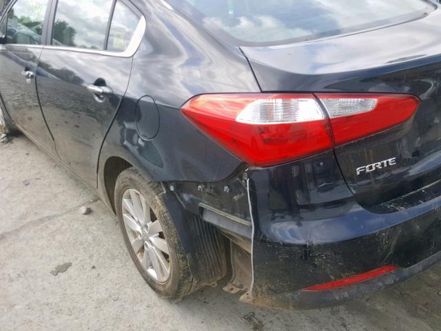 KNAFX4A85E5070828 - 2014 KIA FORTE EX BLACK photo 9