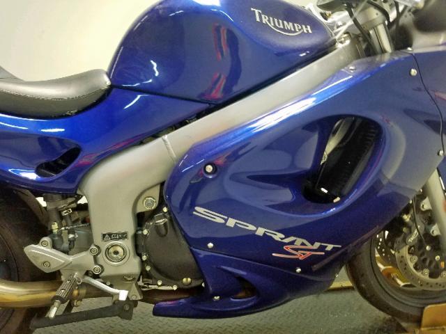 SMT600FM3YJ104607 - 2000 TRIUMPH MOTORCYCLE SPRINT ST BLUE photo 5