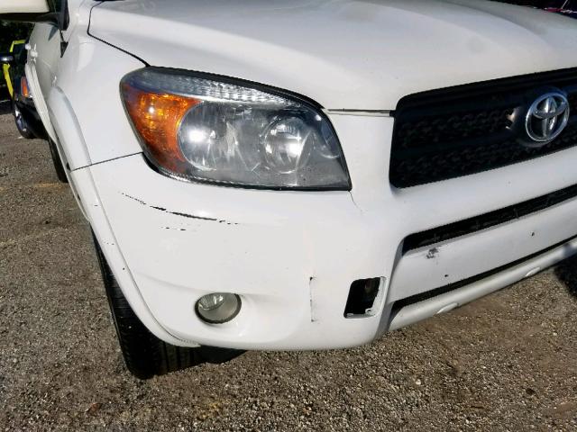 JTMBD32V876052944 - 2007 TOYOTA RAV4 SPORT WHITE photo 9