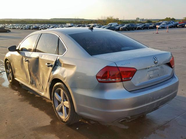 1VWBH7A38CC085656 - 2012 VOLKSWAGEN PASSAT SE SILVER photo 3