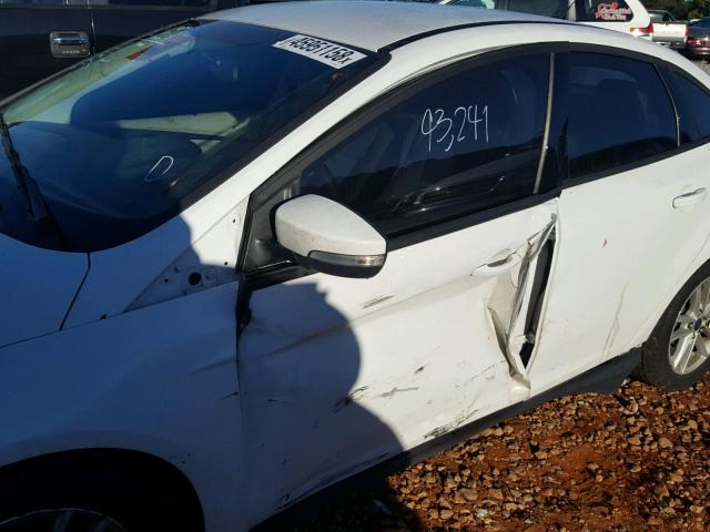 1FADP3F24FL286097 - 2015 FORD FOCUS SE WHITE photo 9