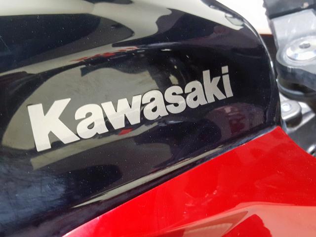 JKAZXCG14BA001825 - 2011 KAWASAKI ZX1000 G RED photo 18