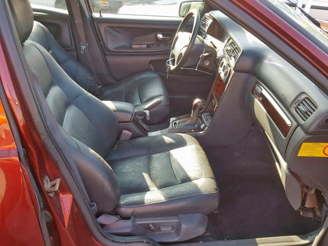 YV1LT56D9Y2628841 - 2000 VOLVO S70 RED photo 5