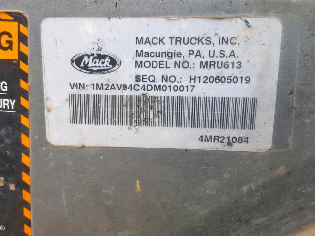 1M2AV04C4DM010017 - 2013 MACK 600 MRU600 WHITE photo 10