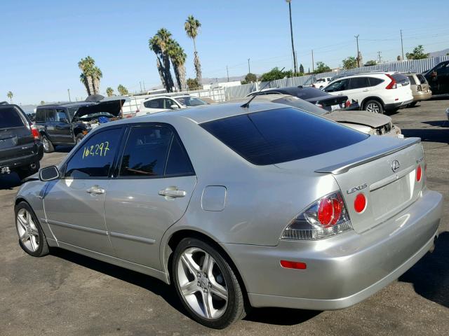 JTHBD192530066294 - 2003 LEXUS IS 300 SILVER photo 3