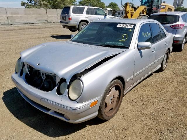 WDBJF74J62B415960 - 2002 MERCEDES-BENZ E 55 AMG SILVER photo 2