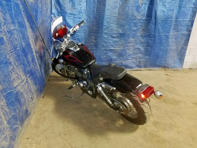 JH2RC44515M801748 - 2005 HONDA VT750 DC BLACK photo 3