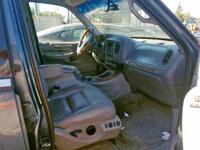 5LMPU28A6XLJ34668 - 1999 LINCOLN NAVIGATOR أزرق صورة 5