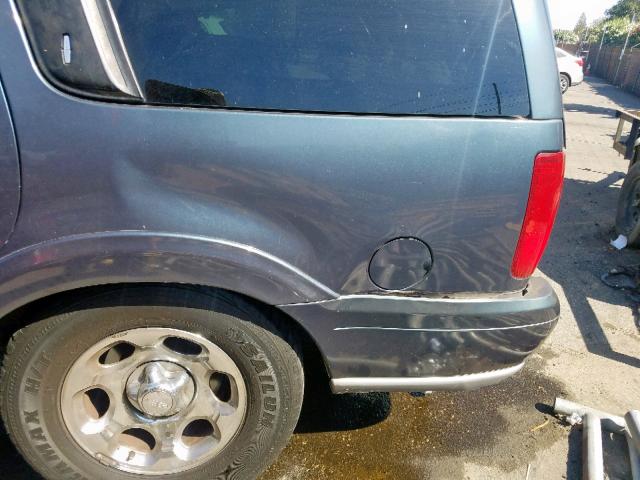 5LMPU28A6XLJ34668 - 1999 LINCOLN NAVIGATOR أزرق صورة 9