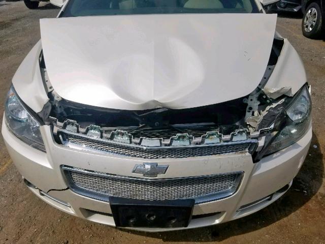 1G1ZE5E79BF262040 - 2011 CHEVROLET MALIBU LTZ 白色 照片 9